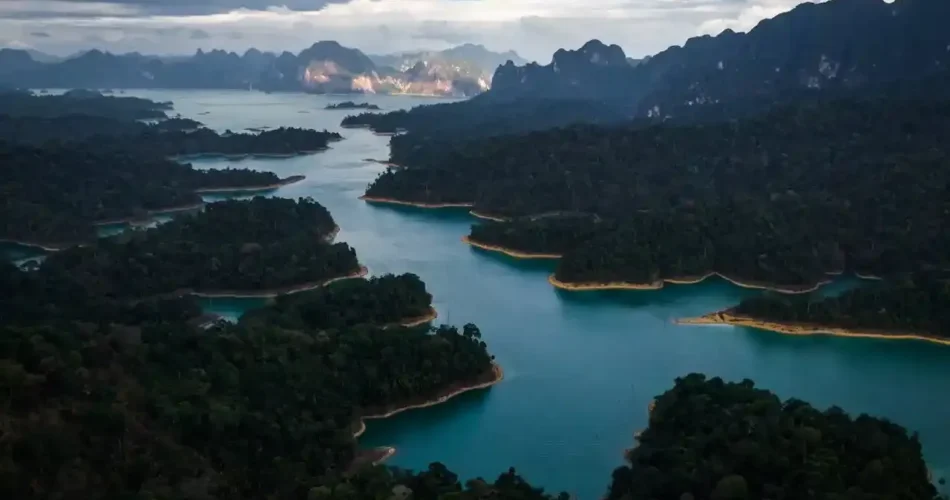 Top Destinasi Wisata Taman Nasional di Asia Tenggara yang Harus Dikunjungi