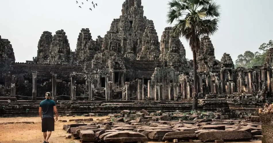Tujuan Wisata Utama Kamboja: Kuil dan Petualangan