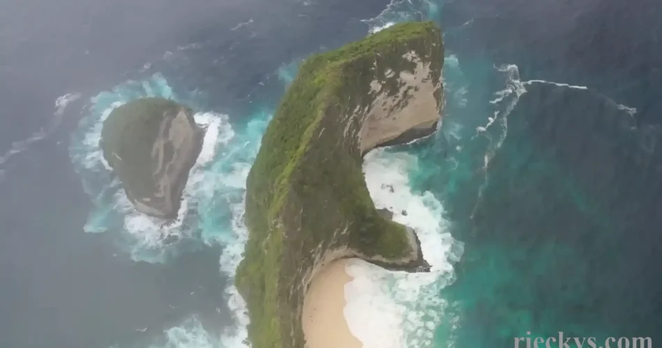 Menjelajahi Bali: 10 Destinasi Wajib Kunjungi 2024