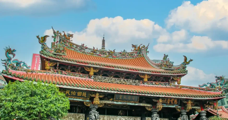 Kuil Longshan, Taiwan: Pusat Kehidupan Spiritual